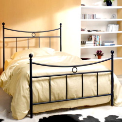 Loft-krovat-iz-metalla-Rosery